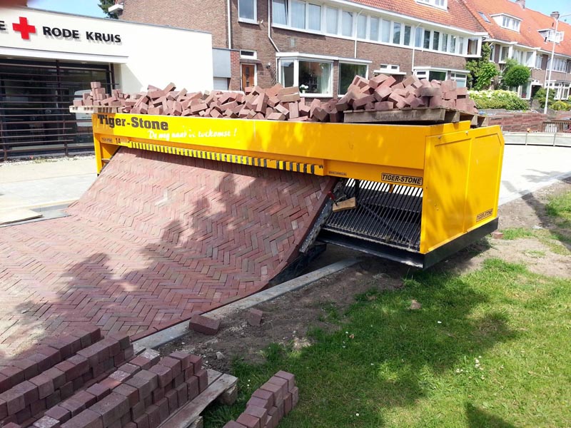 Tile Laying Machine