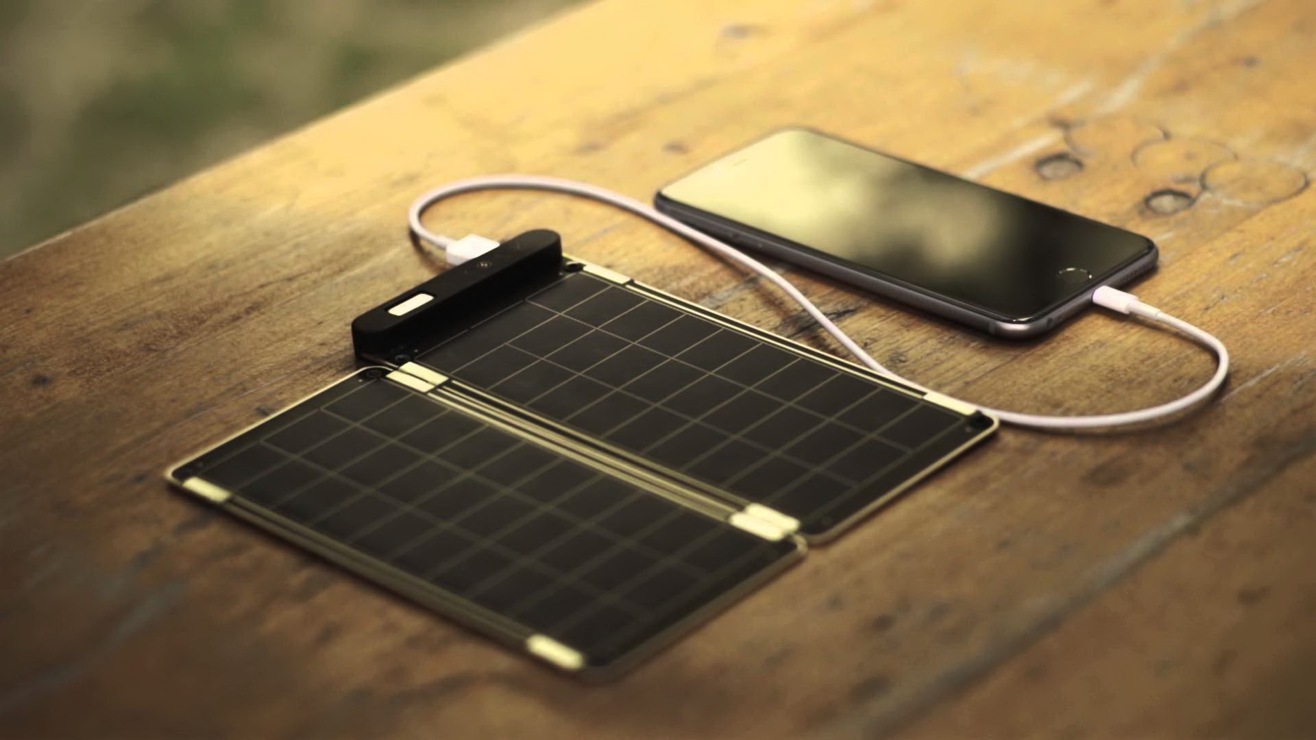 "Sunny" Gadgets for Travelers