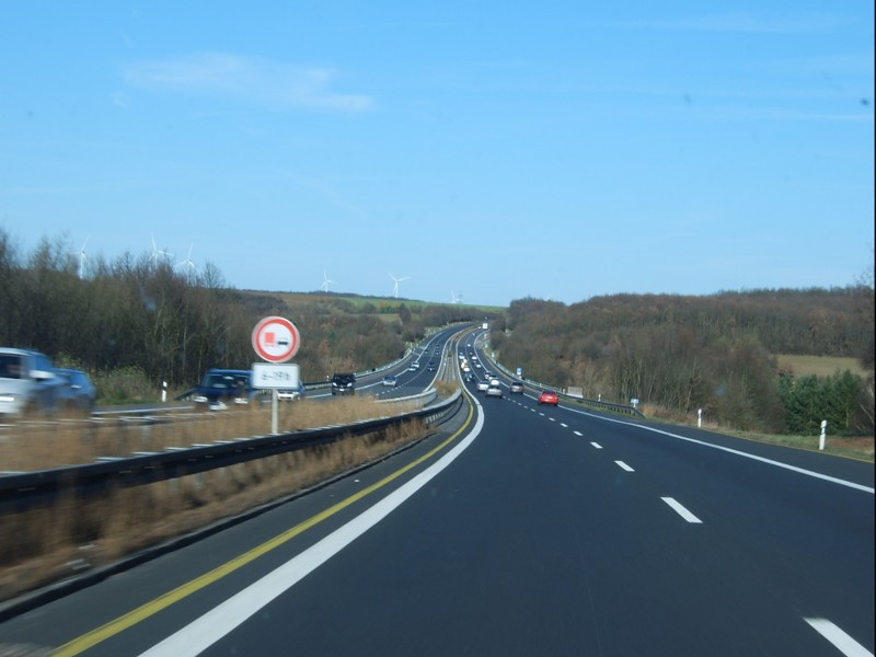 Future of Roads: Poland Uses Used Tires to Extend Lifespan of Asphalt Covering