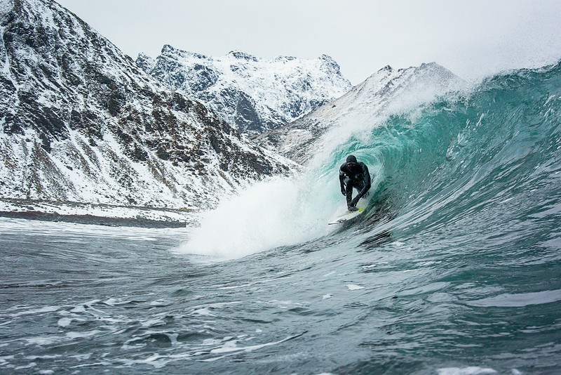 Is It Worth Waxing Your Surfboard for Winter?