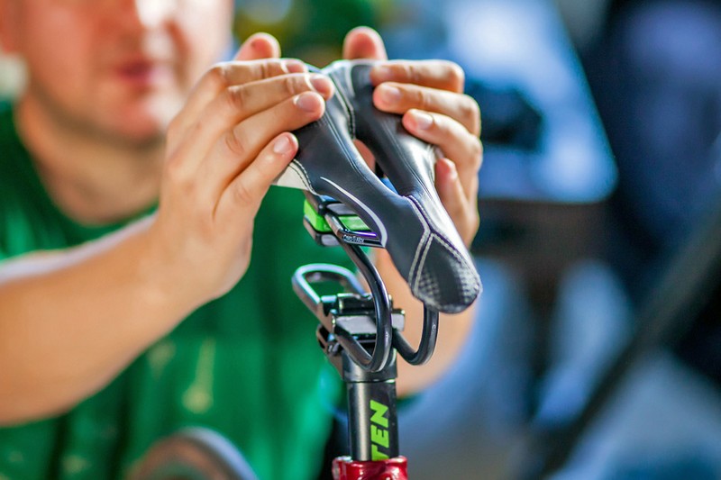 Cutting-Edge Bike Saddle Shock Absorber by Ukrainian Design Team Hits Kickstarter