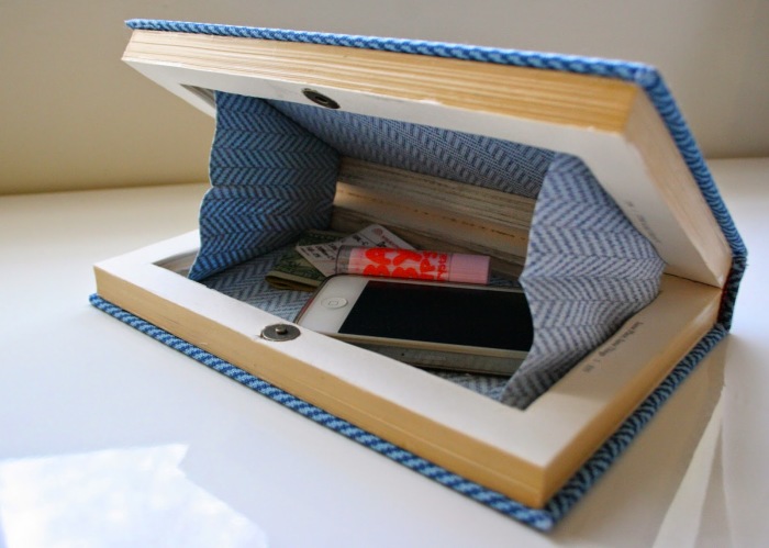 Top 10 Handmade Ideas for Repurposing Old Books