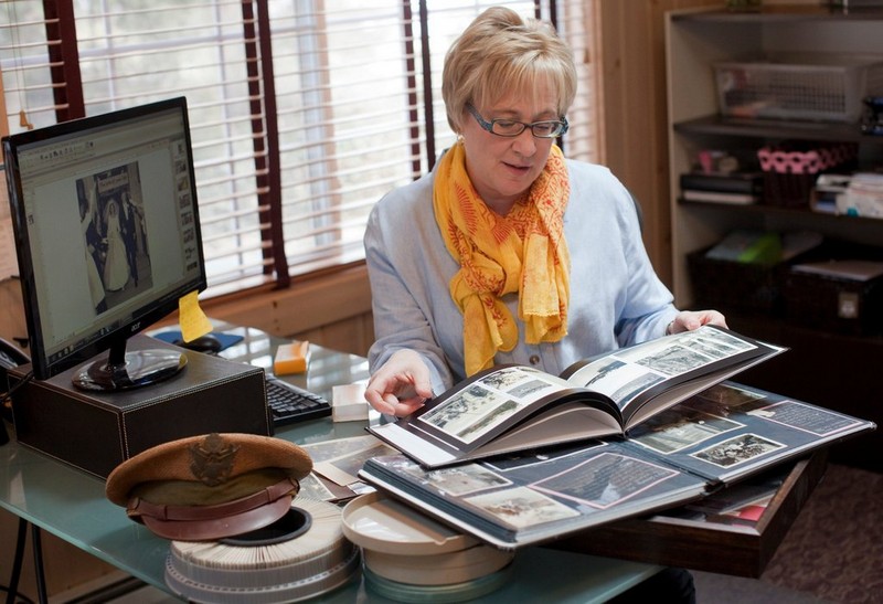 Cathi Nelson’s Story: How to Earn Money Digitizing Old Photos from Home
